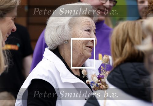 Utrecht 15 maart 2024
 Prinses Beatrix doet vrijwilligerswerk in een stadsboerderij tijdens de twintigste editie van NLdoet, de grootste vrijwilligersactie van Nederland