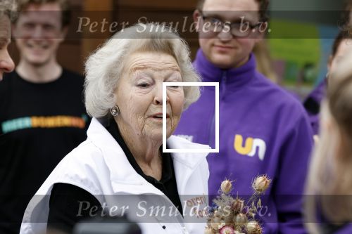 Utrecht 15 maart 2024
 Prinses Beatrix doet vrijwilligerswerk in een stadsboerderij tijdens de twintigste editie van NLdoet, de grootste vrijwilligersactie van Nederland