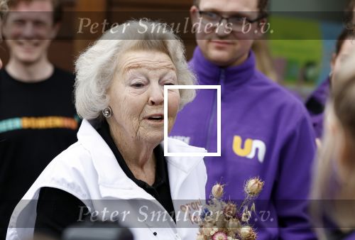 Utrecht 15 maart 2024
 Prinses Beatrix doet vrijwilligerswerk in een stadsboerderij tijdens de twintigste editie van NLdoet, de grootste vrijwilligersactie van Nederland