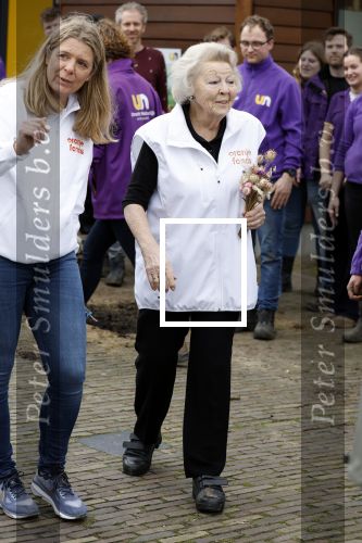 Utrecht 15 maart 2024
 Prinses Beatrix doet vrijwilligerswerk in een stadsboerderij tijdens de twintigste editie van NLdoet, de grootste vrijwilligersactie van Nederland