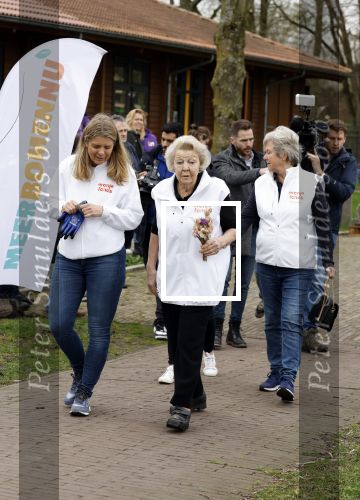 Utrecht 15 maart 2024
 Prinses Beatrix doet vrijwilligerswerk in een stadsboerderij tijdens de twintigste editie van NLdoet, de grootste vrijwilligersactie van Nederland
