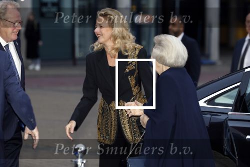 Den Haag 13 maart 2024
Uitreiking Prins Friso prijs op universiteit van Den Haag . Aanwezig burgemeester Jan v Zanen Prinses Beatrix Prinses Mabel en haar moeder.