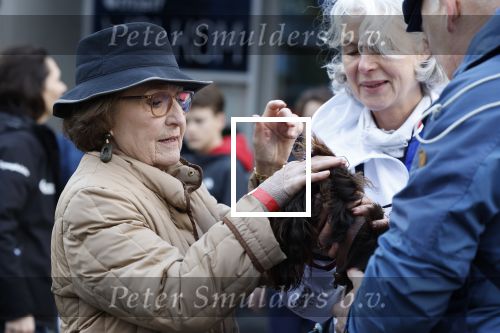 Heerenveen 24 maaart 2024
De hollandse 100 wordt dit jaar gereden in Thyalf . Aanwezig oa Prins Bernhard Prinses Annette Samuel v Vollenhoven Benjamin v Vollenhoven Prinses Margriet Mr Pieter v Vollenhoven Prins Maurits Lucas v Vollenhoven en  Prins Pieter Christiaan . Verder aanwezig Simon Keizer Bas Muijs (en vrouw) Marianne Timmer Benjamin Aslan Joy Beune Eduard Schaepman met zijn zoon en Rob Kamphues met vriendin.