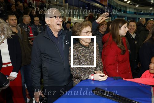Heerenveen 24 maaart 2024
De hollandse 100 wordt dit jaar gereden in Thyalf . Aanwezig oa Prins Bernhard Prinses Annette Samuel v Vollenhoven Benjamin v Vollenhoven Prinses Margriet Mr Pieter v Vollenhoven Prins Maurits Lucas v Vollenhoven en  Prins Pieter Christiaan . Verder aanwezig Simon Keizer Bas Muijs (en vrouw) Marianne Timmer Benjamin Aslan Joy Beune Eduard Schaepman met zijn zoon en Rob Kamphues met vriendin.