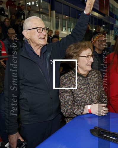 Heerenveen 24 maaart 2024
De hollandse 100 wordt dit jaar gereden in Thyalf . Aanwezig oa Prins Bernhard Prinses Annette Samuel v Vollenhoven Benjamin v Vollenhoven Prinses Margriet Mr Pieter v Vollenhoven Prins Maurits Lucas v Vollenhoven en  Prins Pieter Christiaan . Verder aanwezig Simon Keizer Bas Muijs (en vrouw) Marianne Timmer Benjamin Aslan Joy Beune Eduard Schaepman met zijn zoon en Rob Kamphues met vriendin.