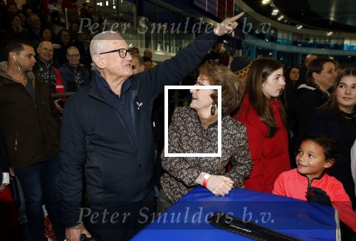 Heerenveen 24 maaart 2024
De hollandse 100 wordt dit jaar gereden in Thyalf . Aanwezig oa Prins Bernhard Prinses Annette Samuel v Vollenhoven Benjamin v Vollenhoven Prinses Margriet Mr Pieter v Vollenhoven Prins Maurits Lucas v Vollenhoven en  Prins Pieter Christiaan . Verder aanwezig Simon Keizer Bas Muijs (en vrouw) Marianne Timmer Benjamin Aslan Joy Beune Eduard Schaepman met zijn zoon en Rob Kamphues met vriendin.