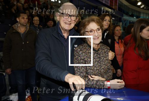 Heerenveen 24 maaart 2024
De hollandse 100 wordt dit jaar gereden in Thyalf . Aanwezig oa Prins Bernhard Prinses Annette Samuel v Vollenhoven Benjamin v Vollenhoven Prinses Margriet Mr Pieter v Vollenhoven Prins Maurits Lucas v Vollenhoven en  Prins Pieter Christiaan . Verder aanwezig Simon Keizer Bas Muijs (en vrouw) Marianne Timmer Benjamin Aslan Joy Beune Eduard Schaepman met zijn zoon en Rob Kamphues met vriendin.