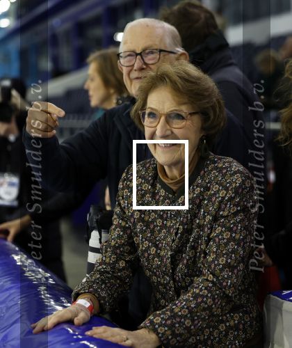 Heerenveen 24 maaart 2024
De hollandse 100 wordt dit jaar gereden in Thyalf . Aanwezig oa Prins Bernhard Prinses Annette Samuel v Vollenhoven Benjamin v Vollenhoven Prinses Margriet Mr Pieter v Vollenhoven Prins Maurits Lucas v Vollenhoven en  Prins Pieter Christiaan . Verder aanwezig Simon Keizer Bas Muijs (en vrouw) Marianne Timmer Benjamin Aslan Joy Beune Eduard Schaepman met zijn zoon en Rob Kamphues met vriendin.