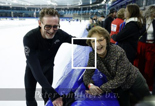 Heerenveen 24 maaart 2024
De hollandse 100 wordt dit jaar gereden in Thyalf . Aanwezig oa Prins Bernhard Prinses Annette Samuel v Vollenhoven Benjamin v Vollenhoven Prinses Margriet Mr Pieter v Vollenhoven Prins Maurits Lucas v Vollenhoven en  Prins Pieter Christiaan . Verder aanwezig Simon Keizer Bas Muijs (en vrouw) Marianne Timmer Benjamin Aslan Joy Beune Eduard Schaepman met zijn zoon en Rob Kamphues met vriendin.