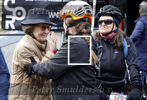 Heerenveen 24 maaart 2024
De hollandse 100 wordt dit jaar gereden in Thyalf . Aanwezig oa Prins Bernhard Prinses Annette Samuel v Vollenhoven Benjamin v Vollenhoven Prinses Margriet Mr Pieter v Vollenhoven Prins Maurits Lucas v Vollenhoven en  Prins Pieter Christiaan . Verder aanwezig Simon Keizer Bas Muijs (en vrouw) Marianne Timmer Benjamin Aslan Joy Beune Eduard Schaepman met zijn zoon en Rob Kamphues met vriendin.