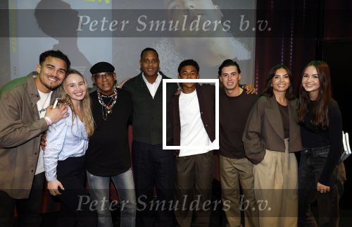 Amsterdam 27 maart 2024
Boekpresentatie Nino Wilkes in boom boom Chicago. Quincy Kluivert Opa Kluivert Patrick Kluivert Shane Kluivert Nino Wilkes Rossana Kluivert en 2 nichtjes