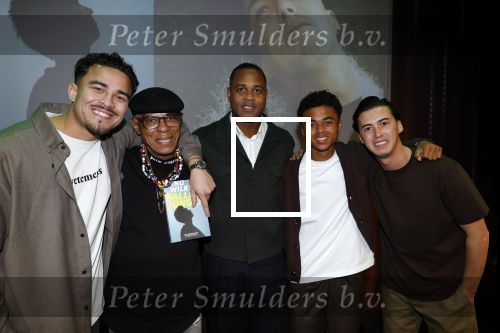 Amsterdam 27 maart 2024
Boekpresentatie Nino Wilkes in boom boom Chicago. Quincy Kluivert Opa Kluivert patrick Kluivert Shane Kluivert en Nino Wilkes