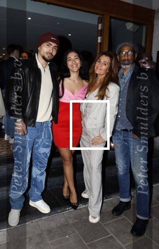 Amsterdam 22 maart 2024
Opening restaurant Poppy\'s van Moise Trustfull  Britt Scholte en Carola Kirschbaum . Quinty Trustfull Orlando Trustfull Moise Trustfull en Kayne Trustfull