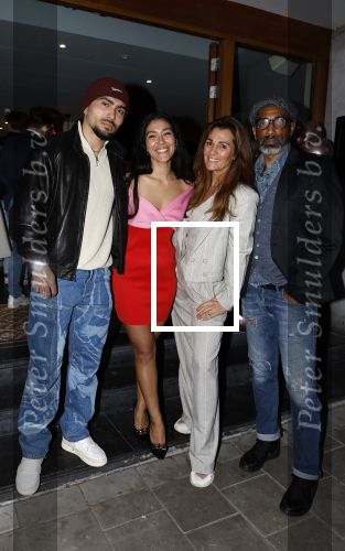 Amsterdam 22 maart 2024
Opening restaurant Poppy\'s van Moise Trustfull  Britt Scholte en Carola Kirschbaum . Quinty Trustfull Orlando Trustfull Moise Trustfull en Kayne Trustfull