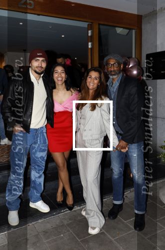 Amsterdam 22 maart 2024
Opening restaurant Poppy\'s van Moise Trustfull  Britt Scholte en Carola Kirschbaum . Quinty Trustfull Orlando Trustfull Moise Trustfull en Kayne Trustfull