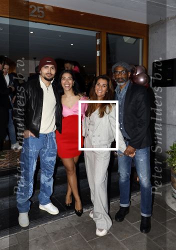 Amsterdam 22 maart 2024
Opening restaurant Poppy\'s van Moise Trustfull  Britt Scholte en Carola Kirschbaum . Quinty Trustfull Orlando Trustfull Moise Trustfull en Kayne Trustfull