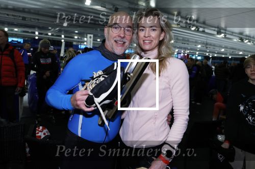 Heerenveen 24 maaart 2024
De hollandse 100 wordt dit jaar gereden in Thyalf . Aanwezig oa Prins Bernhard Prinses Annette Samuel v Vollenhoven Benjamin v Vollenhoven Prinses Margriet Mr Pieter v Vollenhoven Prins Maurits Lucas v Vollenhoven en  Prins Pieter Christiaan . Verder aanwezig Simon Keizer Bas Muijs (en vrouw) Marianne Timmer Benjamin Aslan Joy Beune Eduard Schaepman met zijn zoon en Rob Kamphues met vriendin.