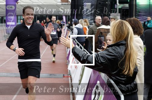 Amsterdam 16 maart 2024
Radio 538 run tbv het Prinses Maxima Centrum in het Olympisch stadion. Oa aanwezig 
Robert Doornbos