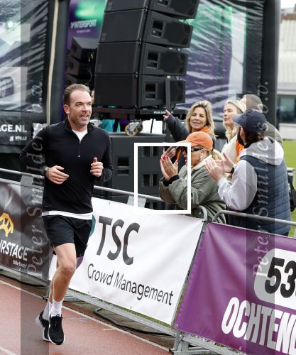 Amsterdam 16 maart 2024
Radio 538 run tbv het Prinses Maxima Centrum in het Olympisch stadion. Oa aanwezig 
Robert Doornbos