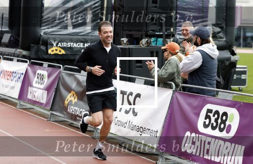 Amsterdam 16 maart 2024
Radio 538 run tbv het Prinses Maxima Centrum in het Olympisch stadion. Oa aanwezig 
Robert Doornbos