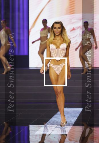 Amsterdam 5 maart 2024
Modeshow Hunkemoller in de westergasfabriek . Oa Loiza lamers loopt mee.