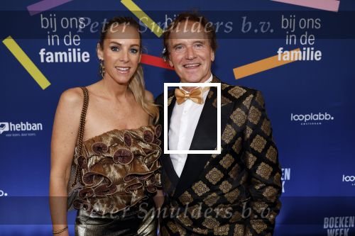 Amsterdam 15 maart 2024
Boekenbal in de stadschouwburg. Roos Reedijk kwam met haar vader