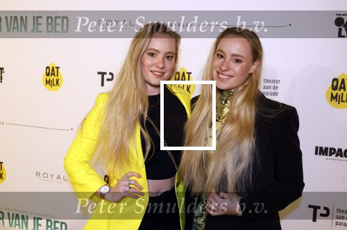 Den Bosch 23 maart 2024
Premiere ver van je bed in theater de Parade.
Rosanne Waalewijn en Mylene Waalewijn
