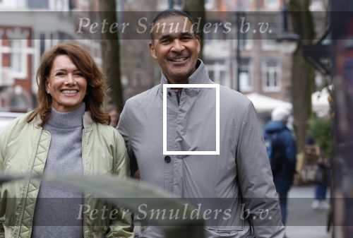Amsterdam 22 maart 2024
Ruud Gullit met zijn vriendin Karin de Rooij