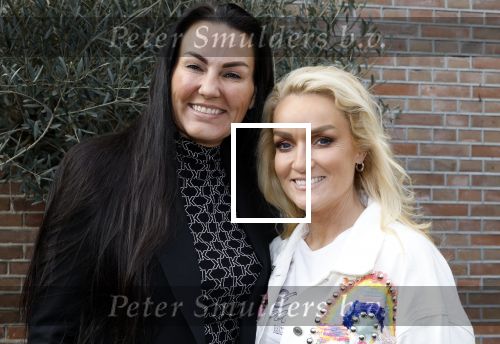 Amsterdam 19 maart 2024
Boekpresentatie Angelique Woudenberg in restaurant Breda. Samantha Steenwijk met partner