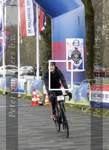 Heerenveen 24 maaart 2024
De hollandse 100 wordt dit jaar gereden in Thyalf . Aanwezig oa Prins Bernhard Prinses Annette Samuel v Vollenhoven Benjamin v Vollenhoven Prinses Margriet Mr Pieter v Vollenhoven Prins Maurits Lucas v Vollenhoven en  Prins Pieter Christiaan . Verder aanwezig Simon Keizer Bas Muijs (en vrouw) Marianne Timmer Benjamin Aslan Joy Beune Eduard Schaepman met zijn zoon en Rob Kamphues met vriendin.