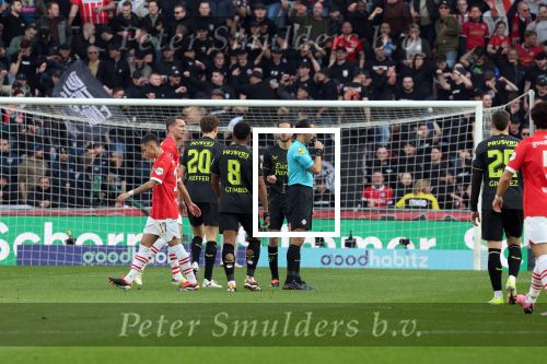Eindhoven, 3 maart 2024 PSV-Feyenoord, eindstand 2-2 
Kompetitie Seizoen 2023-2024
Scheidsrechter Serdar Gozubuyuk