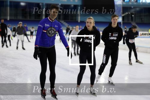 Heerenveen 24 maaart 2024
De hollandse 100 wordt dit jaar gereden in Thyalf . Aanwezig oa Prins Bernhard Prinses Annette Samuel v Vollenhoven Benjamin v Vollenhoven Prinses Margriet Mr Pieter v Vollenhoven Prins Maurits Lucas v Vollenhoven en  Prins Pieter Christiaan . Verder aanwezig Simon Keizer Bas Muijs (en vrouw) Marianne Timmer Benjamin Aslan Joy Beune Eduard Schaepman met zijn zoon en Rob Kamphues met vriendin.