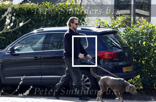 Zuiderwoude 4 maart 2024
Thijs Romer laat zijn hond uit.