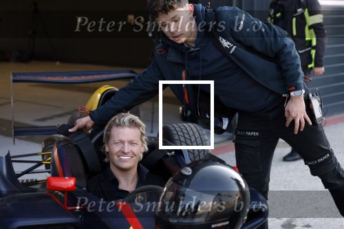 Zandvoort 8 maart 2024
Opnames beat the Pro met oa Glenn Helder Thomas Berge Andre Dongelmans Billy Dans Lavezzi Rutjes Nathan Rutjes en Dj Lafuente ( Job Smeltzer) . Bjorn Remmerswaal is de presentator . De opnames vinden plaats op het circuit Zandvoort.