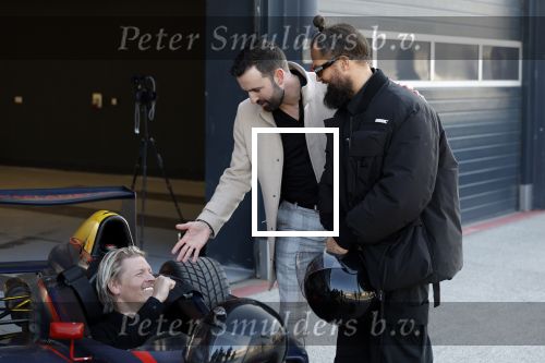 Zandvoort 8 maart 2024
Opnames beat the Pro met oa Glenn Helder Thomas Berge Andre Dongelmans Billy Dans Lavezzi Rutjes Nathan Rutjes en Dj Lafuente ( Job Smeltzer) . Bjorn Remmerswaal is de presentator . De opnames vinden plaats op het circuit Zandvoort.