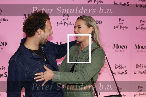 Amsterdam 7 maart 2024
Opening expositie Robbie Williams in het Moco museum. Tim Senders met vriendin