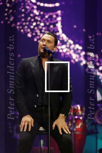 Amsterdam 8 maart 2024
Holland zingt Hazes in het ziggo dome met oa Jeoen v d Boom Andre Hazes Douwe Bob Samantha Steenwijk Jamai Looman en Frans Bauer .