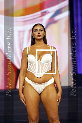 Amsterdam 5 maart 2024
Modeshow Hunkemoller in de westergasfabriek . Oa Loiza lamers loopt mee. Vivian Hoorn