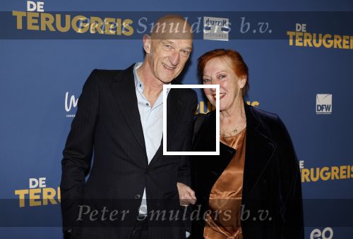 Rotterdam 13 maart 2024
Premiere de terugreis met oa Martin v Waardenberg en Leny Breederveld. Wilfried de Jong en Loes Luca