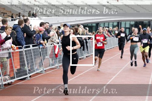Amsterdam 16 maart 2024
Radio 538 run tbv het Prinses Maxima Centrum in het Olympisch stadion. 
Zangeres Maan Zangeres
