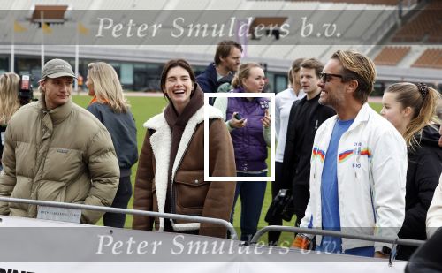 Amsterdam 16 maart 2024
Radio 538 run tbv het Prinses Maxima Centrum in het Olympisch stadion. Oa aanwezig 
Zangeres Maan Zangeres en Karel Gerlach