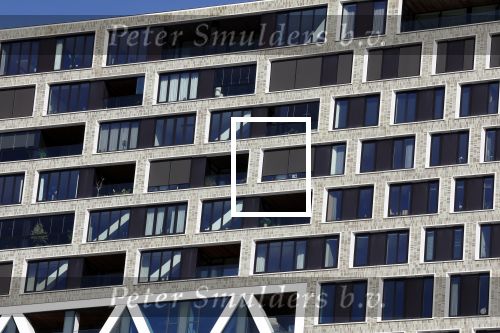 Amsterdam 18 maart 2026
Antoon brengt pakketje weg . Hij parkeert op een invalide plek in de jordaan . Hij woont daar in een nieuw appartement in Pontsteiger.