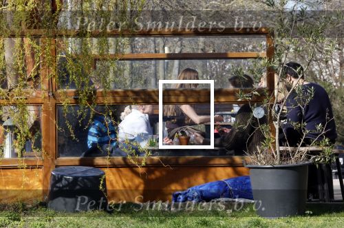 Amsterdam 18 maart 2026
Antoon gaat naar de westergasfabriek en gaat daar met een vriendin op terras zitten