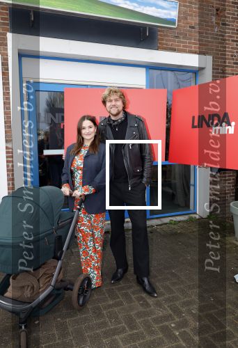 Amsterdam 26 maart 2026
Presentatie Linda Mini . Barbara Sloesen en Joost Hofman achter de Kinderwagen