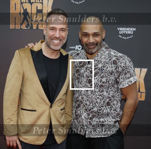 Amsterdam 29 maart 2026
Premiere we will rock you in het deLaMar theater . Barry Paf met zijn kapper