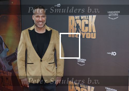 Amsterdam 29 maart 2026
Premiere we will rock you in het deLaMar theater . Barry Paf met zijn kapper