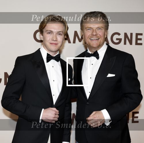 Amsterdam 16 maart 2026
Premiere Champagne met in de hoofdrollen Leo Alkemade Huub Stapel  en Guus Meeuwis . Bastiaan ragas met zijn zoon