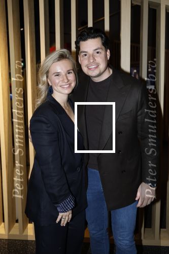 Leidschendam 25 maart 2025
De Bogaartjes hebben een feestje georganiseerd . Aanwezig  Rene Bogaart en zijn vrouw Sandra Bogaart .
Ook Don en Robin , Mitch en Robin Kim en Amisha Joe en Liv Pam en Finn en Opa Bogaart waren aanwezig .