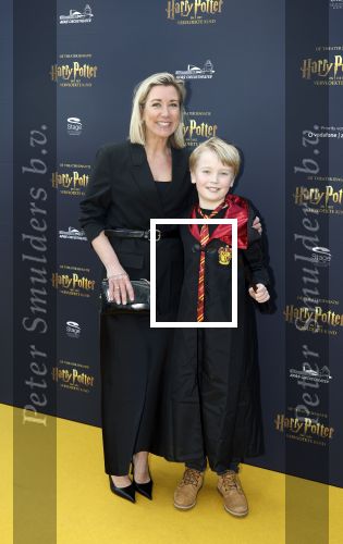 Scheveningen 14 maart 2026
Premiere Harry Potter in het afas circustheater. Carrie ten Napel met zoon