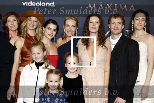 Amsterdam 11 maart 2026
Premiere 2e seizoen Maxima ( Videoland) in nieuwe kerk in Amsterdam . Martijn Lakemeier Als Willem-Alexander en Delfina Chaves Als MÃ¡xima met Julie Als Amalia, Nina Als Ariane n Philou Als Alexia, Abbey Hoes Als Laurentien en Steef de Bot Als Constantijn, Elsie de Brauw Als Beatrix en Sebastian Koch Als Claus, Agustina Palma Als vriendin MÃ¡xima , Rifka Lodeizen Als Noor en Claire Bender Als Mabel, Jean-Paul Buijs Als Balkenende, Regisseurs Saskia Diesing, Joosje Duk